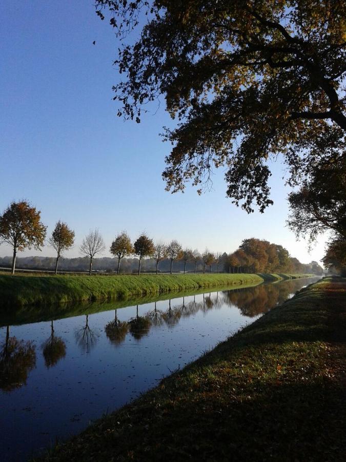 Chez Casimir Bed & Breakfast Cercy-la-Tour Bagian luar foto