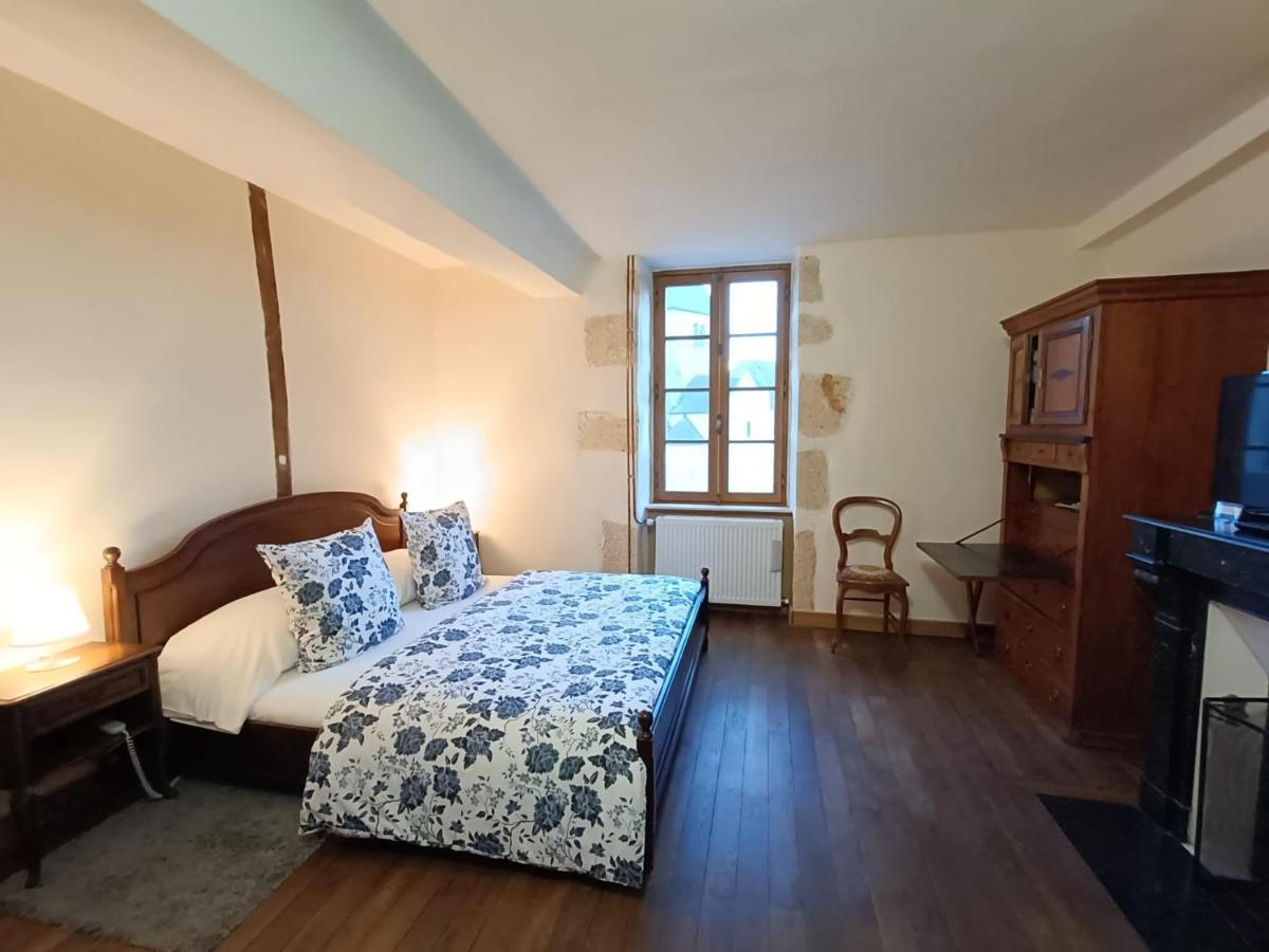 Chez Casimir Bed & Breakfast Cercy-la-Tour Bagian luar foto
